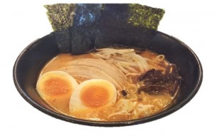 倶楽部ラーメン赤