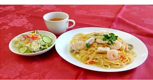 魚介のペペロンチーノ風